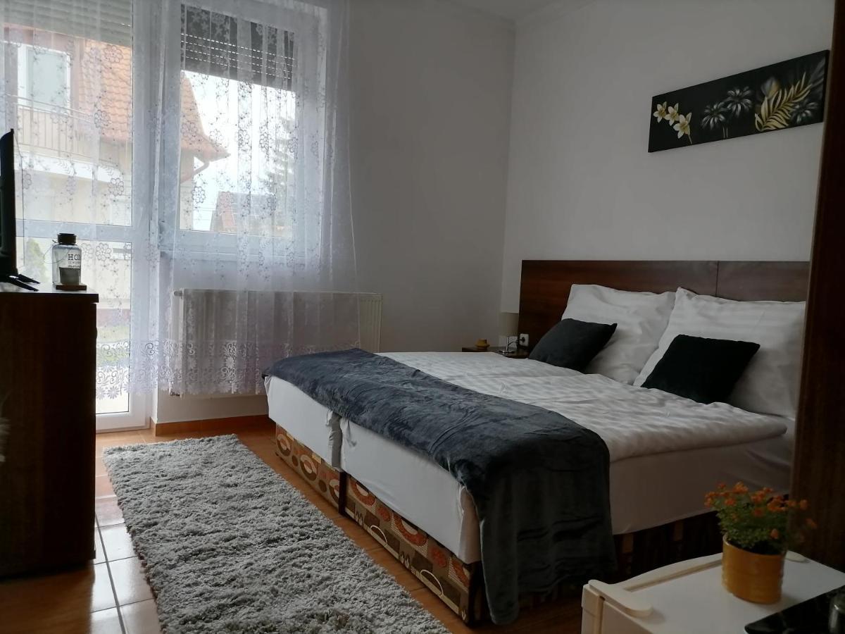 Aqua Oazis Apartman Hajdúszoboszló Exterior foto