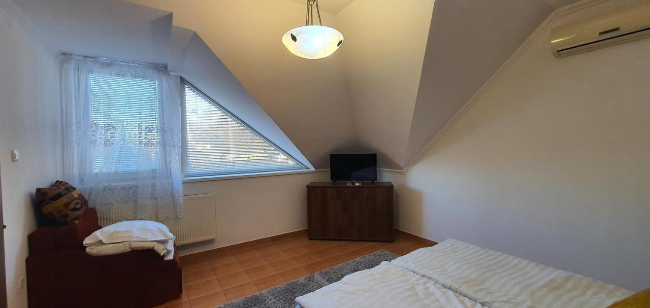 Aqua Oazis Apartman Hajdúszoboszló Exterior foto